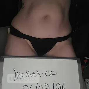 Cum play with me!! Hot and horny, ready to go!!! profile image