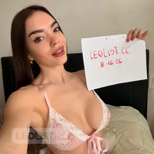 THICK LITTLE SLUT ᰔ 20 Y/O ᰔ STUDENT ᰔ BLOWJOB QUEEN ᰔ profile image
