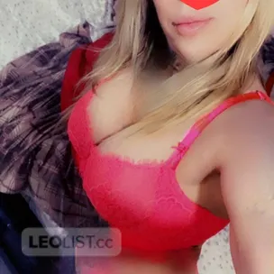 In town blonde bombshell profile image