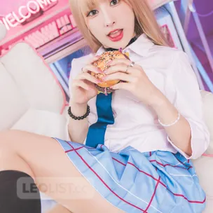 Naughty fresh-faced Asian girl looking for collab partner profile image