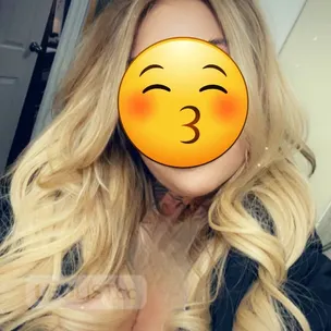 In town blonde bombshell profile image
