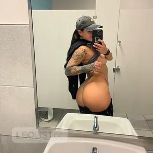 Meetup with the new squirter in town profile image