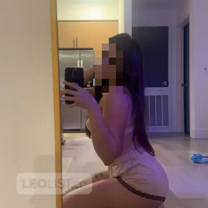80$ specials SEXY FILIPINA NEXT DOOR profile image