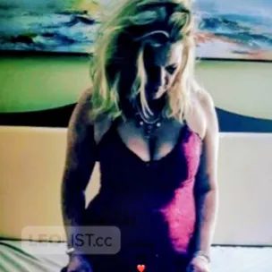 cougar available tonight ready to party profile image
