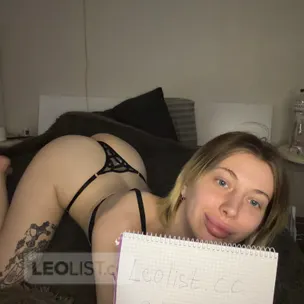 ever wanted to fuck a goth nympho slut? your chance now!! profile image