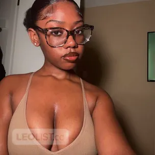 im available for hookup and i offer best service profile image