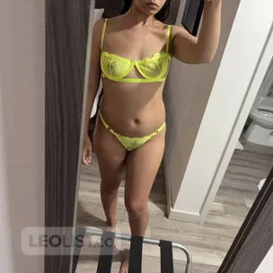 AVAILABLE tonight 6pm-3amBlojobs and outcall/ car only profile image