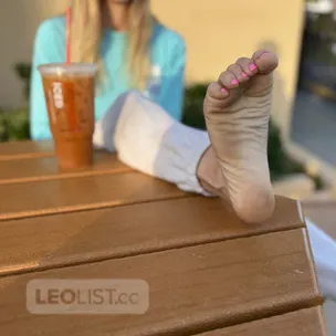 Feet that demand worship !! and a slim body to match :) profile image
