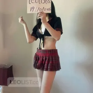 Gentle, considerate, and sexy girl profile image