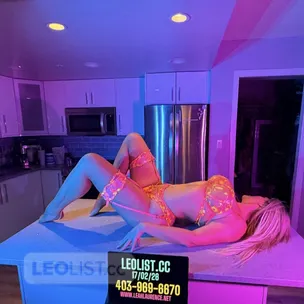 ºº PG Aug 18-20 TANNED P$E SQU1RT º Leah Laurence profile image