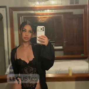 STELLA ROSE SEXY NEW ITALIAN 19 DOWNSVIEW/401/DUFFREN profile image