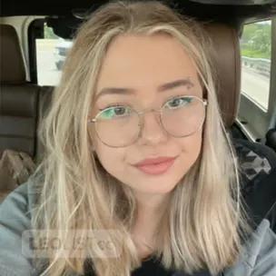 xo GENTLEMEN CAUTION IM ADDICTIVE xo profile image