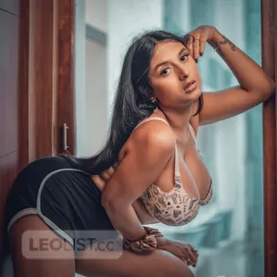I have big tits and a nice, tight pussy. profile image