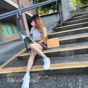 blowbang and milk table queen from van! Mfm or solo avail! profile image