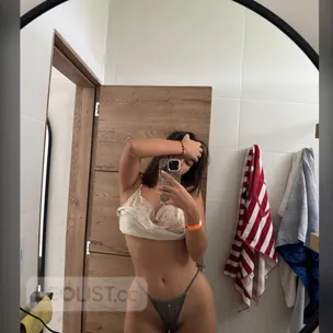 new in town, tight wet pussy &amp; juicy ass from usa profile image