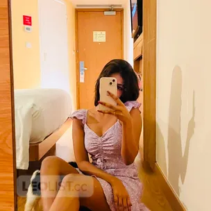 Hot indian punjabi student girl available for fun profile image