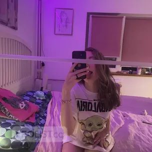 I'm really horny come fuck a tight delightful pussy profile image
