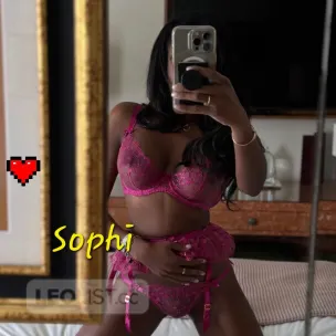 sexy latina profile image