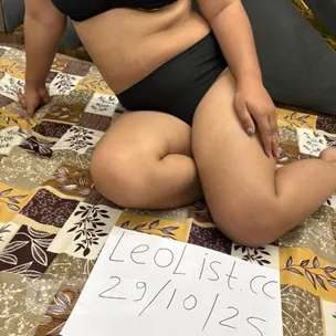 Hey I'm available for fun tonight profile image