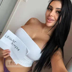 Stunning Brunette with Huge Boobs - FREE profile image