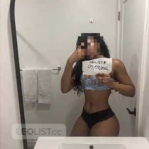 new in town mixed slim thick babe to please you in/out profile image