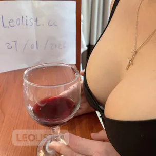 REAL PICS OR FREE. 36D BUSTY KOREAN GIRLFRIEND, OPEN MINDED! profile image